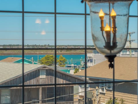 Studio (4 Bedrooms) | Property amenity