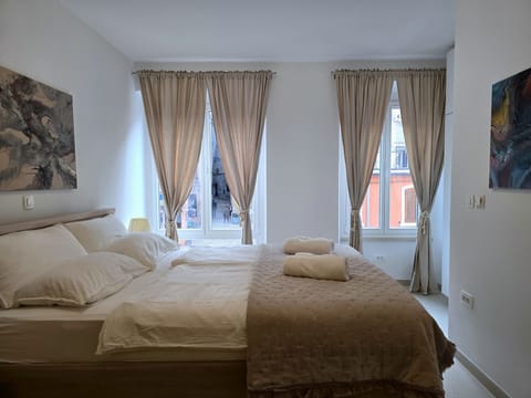 2 bedrooms, in-room safe, blackout drapes, soundproofing