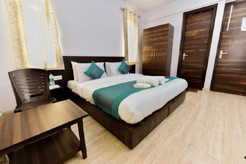Superior Double Room | Premium bedding, soundproofing, free WiFi, bed sheets