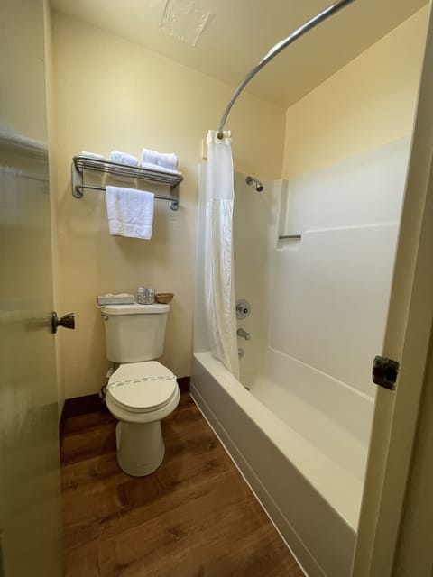 Standard Two Doubles | Bathroom | Bathtub, towels