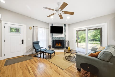 Bright Family Room!