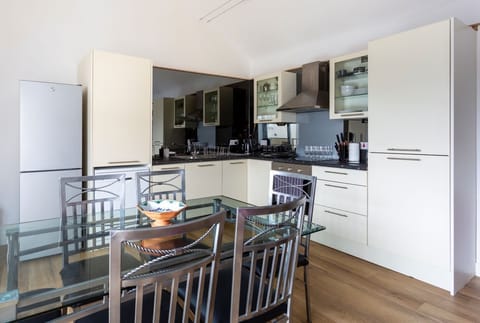 Merok Mill House kitchen and dining area.