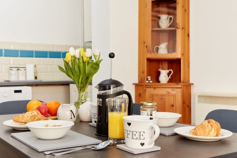 Cottage | Breakfast meal