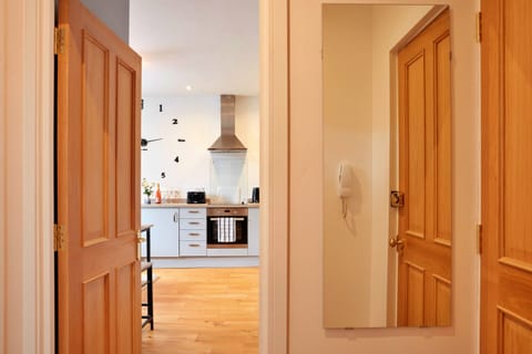 Apartment | Reception