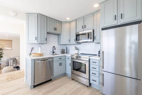 Fully equiped modern kitchen