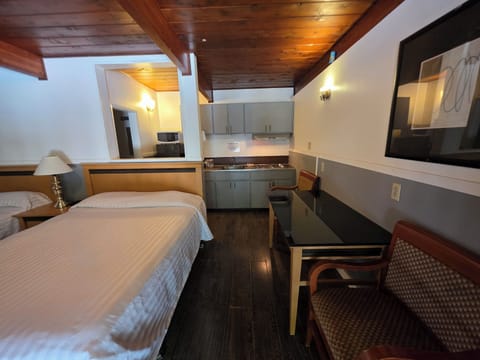 Double Room | Individually decorated, individually furnished, free WiFi