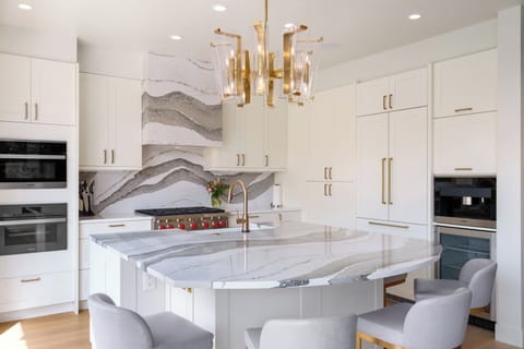 The kitchen is gorgeous!!