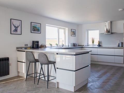 Outdoor Furniture, Garden, Outdoor Table, Chair, Shade, Landscaping, Backyard, Yard, Eco Hotel, Kitchen & Dining Room Table