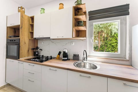 Mobile Home | Private kitchen
