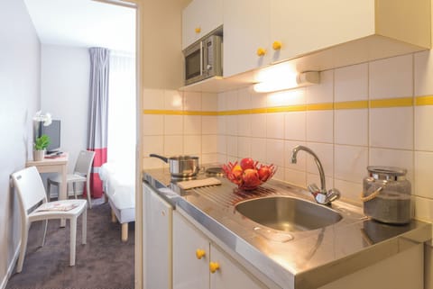 Private kitchenette