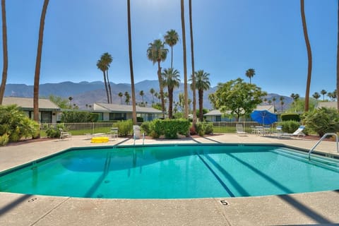 Multiple pools and spas on site