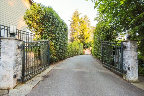 Gate Property Entry