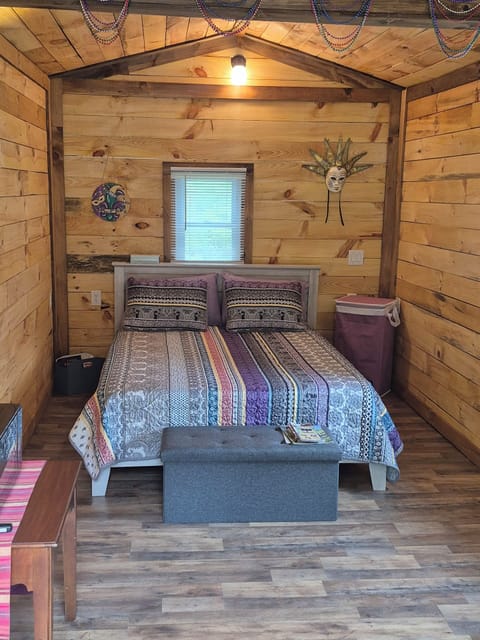 inside cabin 1 queen comfy bed.