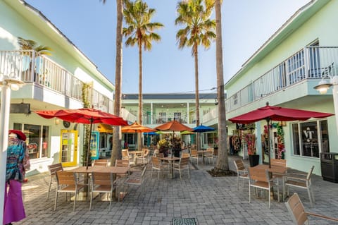 Condo, 2 Queen Beds (Pirates Cove 221) | Outdoor dining