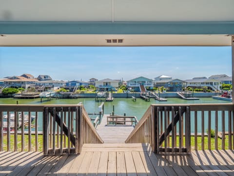 Studio (4 Bedrooms) | Property amenity