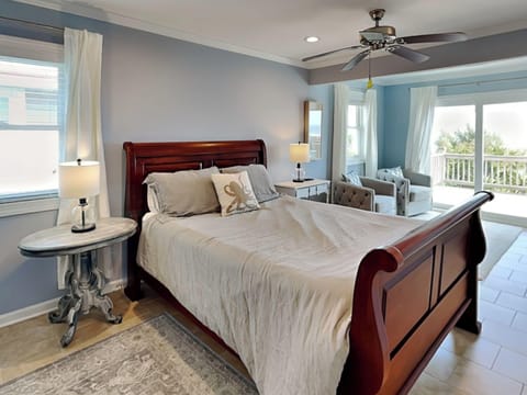 Studio (3 Bedrooms) | Property amenity