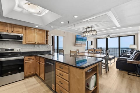 Condo, Multiple Beds (Sunrise 502) | Private kitchen | Oven, coffee/tea maker, toaster, blender