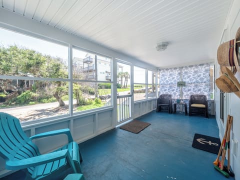 Studio (3 Bedrooms) | Property amenity