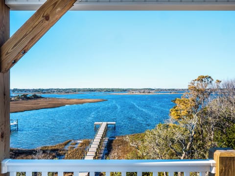 Studio (4 Bedrooms) | Property amenity