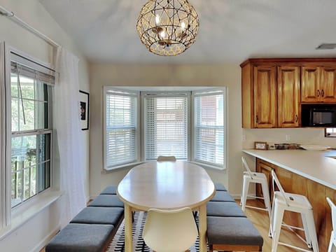 Studio (3 Bedrooms) | Property amenity