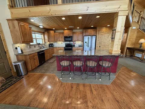 Enjoy a beautiful full kitchen with counter seating