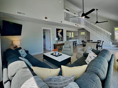 Studio (3 Bedrooms) | Property amenity