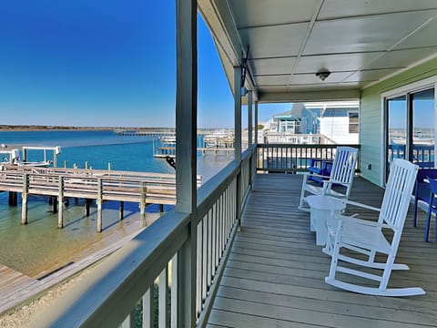 Studio (2 Bedrooms) | Property amenity