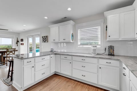 Studio (4 Bedrooms) | Property amenity