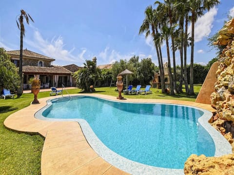 Holiday Home Swimming Pool