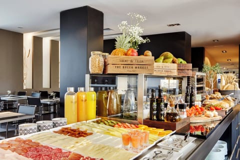 Daily buffet breakfast for a fee