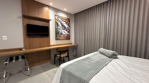 Double Room | Minibar, desk, blackout drapes, free WiFi