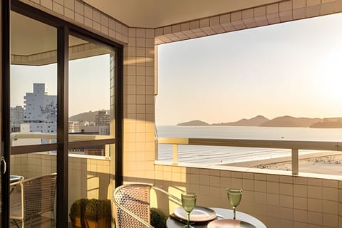 Apartment | Outdoor dining