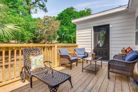 Pensacola Vacation Rental | 3BR | 3BA | 3 Steps to Enter | 1,850 Sq Ft