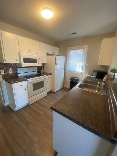 Recent photo taken by our cleaning team, ensuring you see the home how it truly is