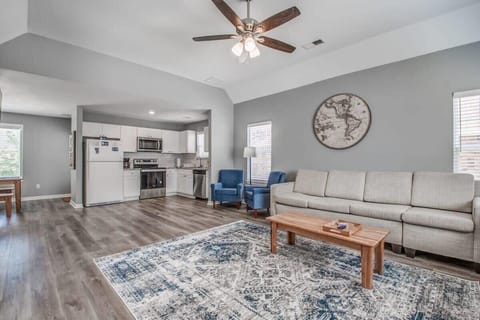 Lots of Space for family gathering