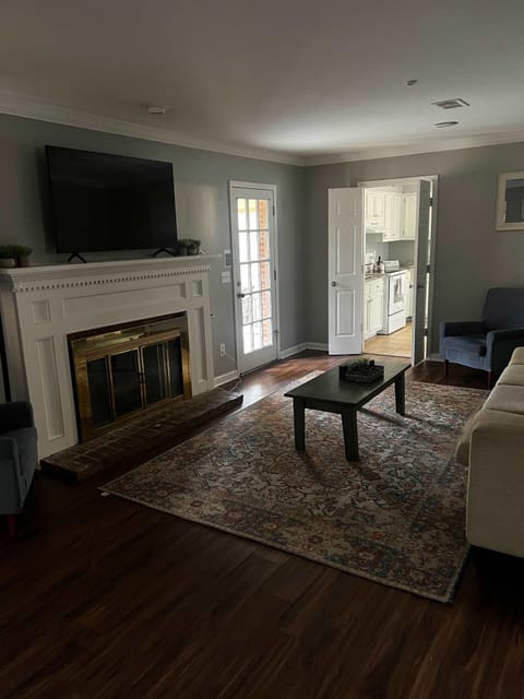 Recent photo taken by our cleaning team, ensuring you see the home how it truly is