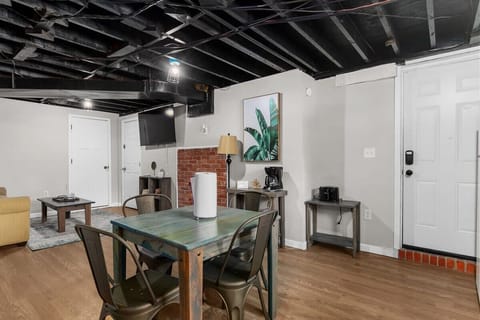 Dining Table good for 4 pax