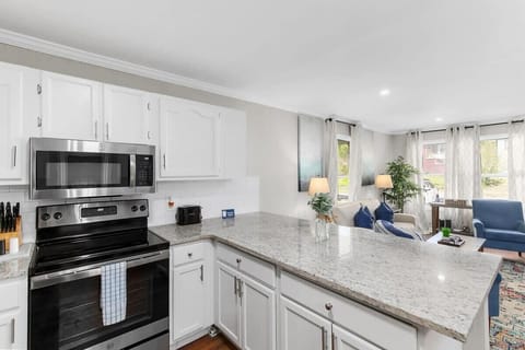 Fully-equipped kitchen