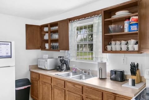 Fully equipped kitchen