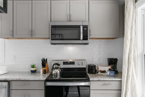 With kitchen amenities available