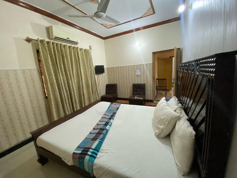Double Room | Free WiFi