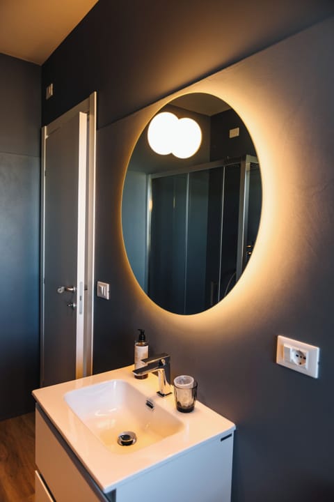 Double Room | Bathroom