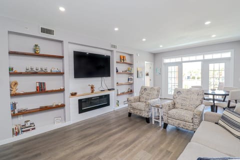 St. Augustine Beach Rentals Living Room