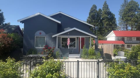 Bungalow on the Blvd.