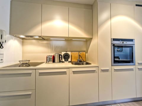 Kitchen, Kitchen Appliance, Major Appliance, Countertop, Cabinetry, Interior Design, Home Appliance, Kitchen Stove, Stove, Cupboard