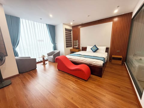 Luxury Double Room Single Use, City View | Premium bedding, memory foam beds, in-room safe, desk