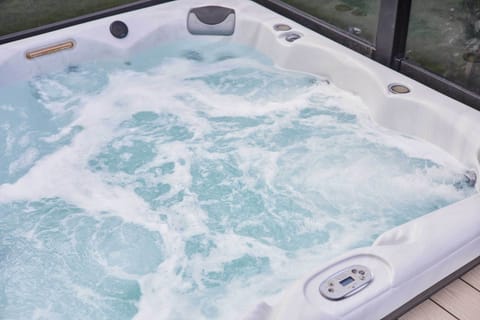 Endeavour Lodge, Great Ayton - Host & Stay