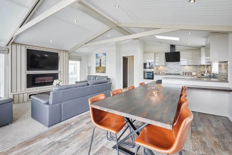 Henry Bolckow Lodge, Great Ayton - Host & Stay