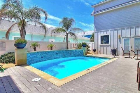 Enjoy the sunshine and soak up the tranquility.