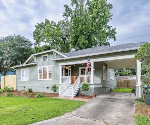 Covered parking and a gate on the porch to keep any pets or kiddos close by!